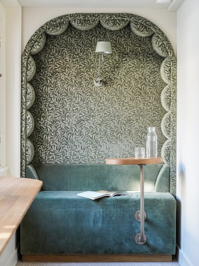 O F F I C E - A M S T E R D A M  C A N A L  D I S T R I C T

Historie en toekomst komen samen in dit monumentale grachtenpand. Een eigentijdse kantoorinrichting waar design, duurzaamheid en comfort elkaar versterken.

Foto’s: @rmariusb 

#monumentaal #kantoorinrichting #interieurdesign #duurzaamontwerp #workplacedesign grachtenpand estida designmetvisie